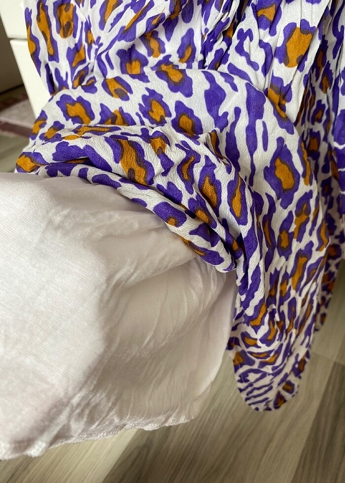 Degaje yaka diz üstü leopar elbise - Görsel 5