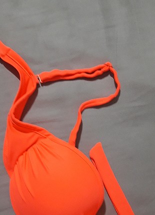 40 Beden turuncu Renk bağlamalı ve destekli bikini