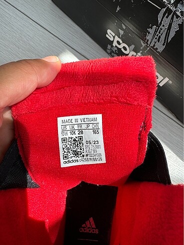 28 Beden siyah Renk Adidas Mickey serisi bot