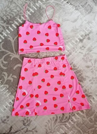 pembe çilekli takım