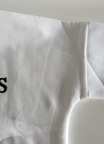 s Beden beyaz Renk GUESS kışlık içi polarlı sweat S