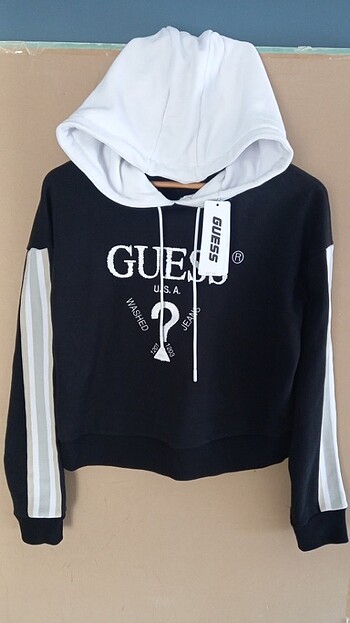 GUESS kapuşonlu kısa sweat S