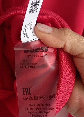 Guess GUESS kırmızI fermuarlı+yazlık crop üstler
