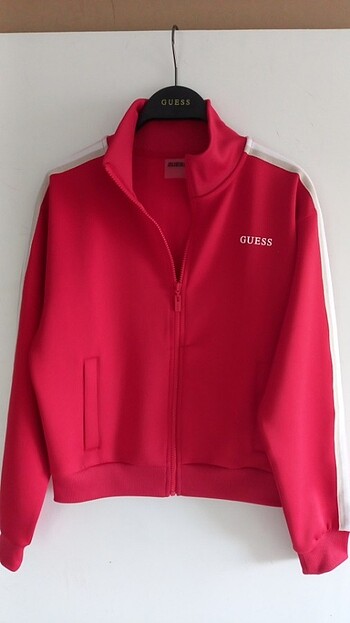 GUESS kırmızI fermuarlı+yazlık crop üstler