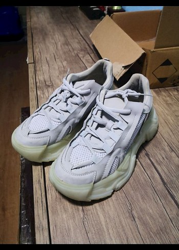 Gri Platform Topuklu  Lutvelizade Spor Ayakkabı - Görsel 2