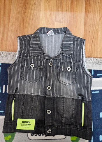 Erkek Çocuk Yelekler - Görsel 8
