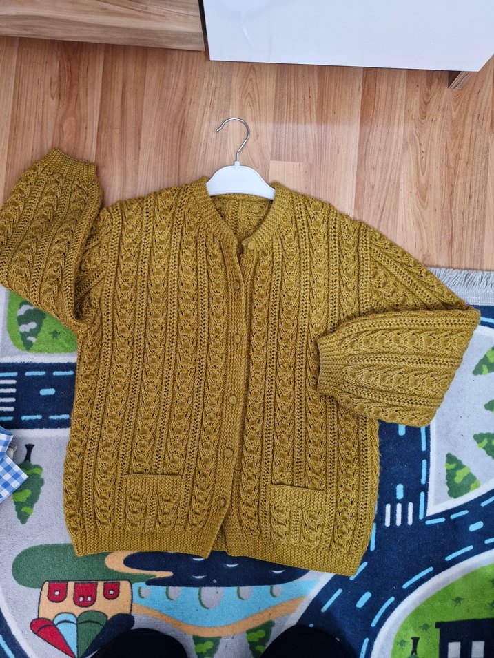 Hardal sarısı el örgüsü hırka - Görsel 2