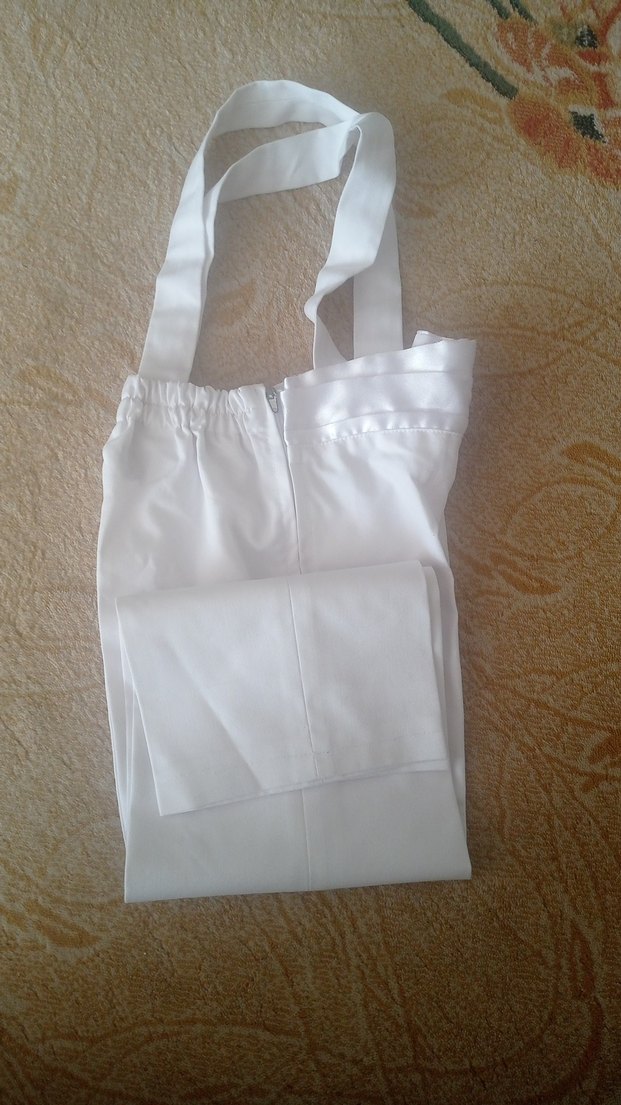 Beyaz Düğmeli Erkek Çocuk Yelek ve Pantolon Takımı - Görsel 4