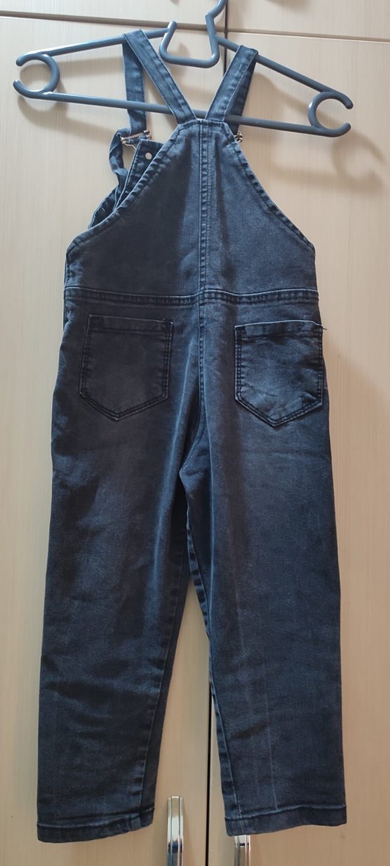 4-5 yaş erkek çocuk Siyah Kot Askılı Tulum - Görsel 3