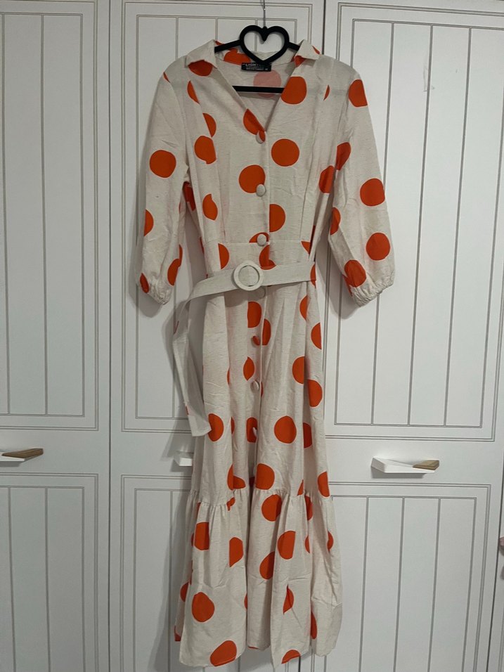 Düğmeli Puantiyeli kKemerli Uzun Keten Elbise - Görsel 3