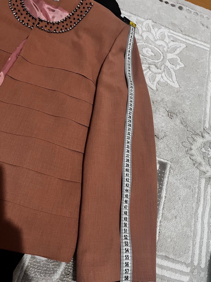 Somon siyah rengi kadın ceketli takım elbise - Görsel 4