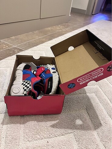 25 Beden Skechers gamer spor ayakkabı