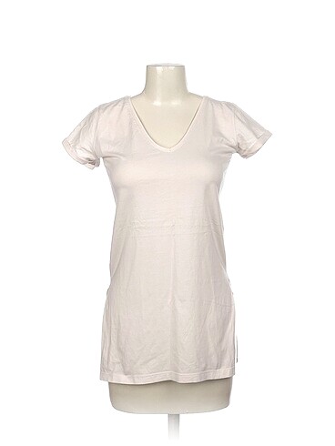 H&M T-shirt %70 İndirimli.