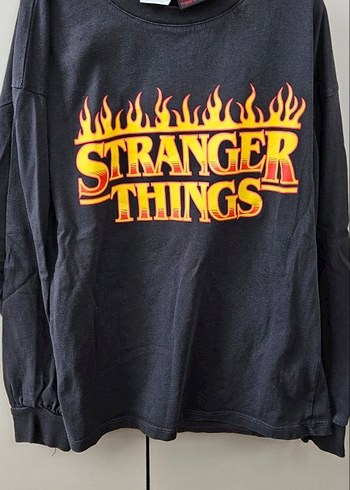 Zara Siyah Stranger Things Baskılı Erkek Sweatshirt