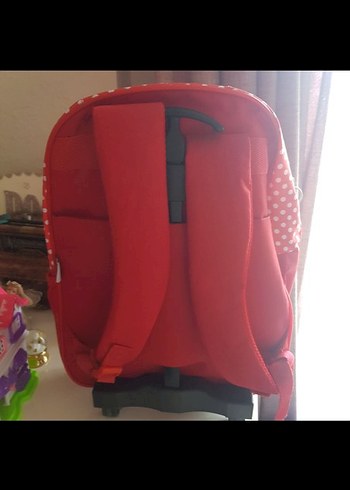 Kırmızı Minnie Temalı Çocuk Okul Çantası - Görsel 3