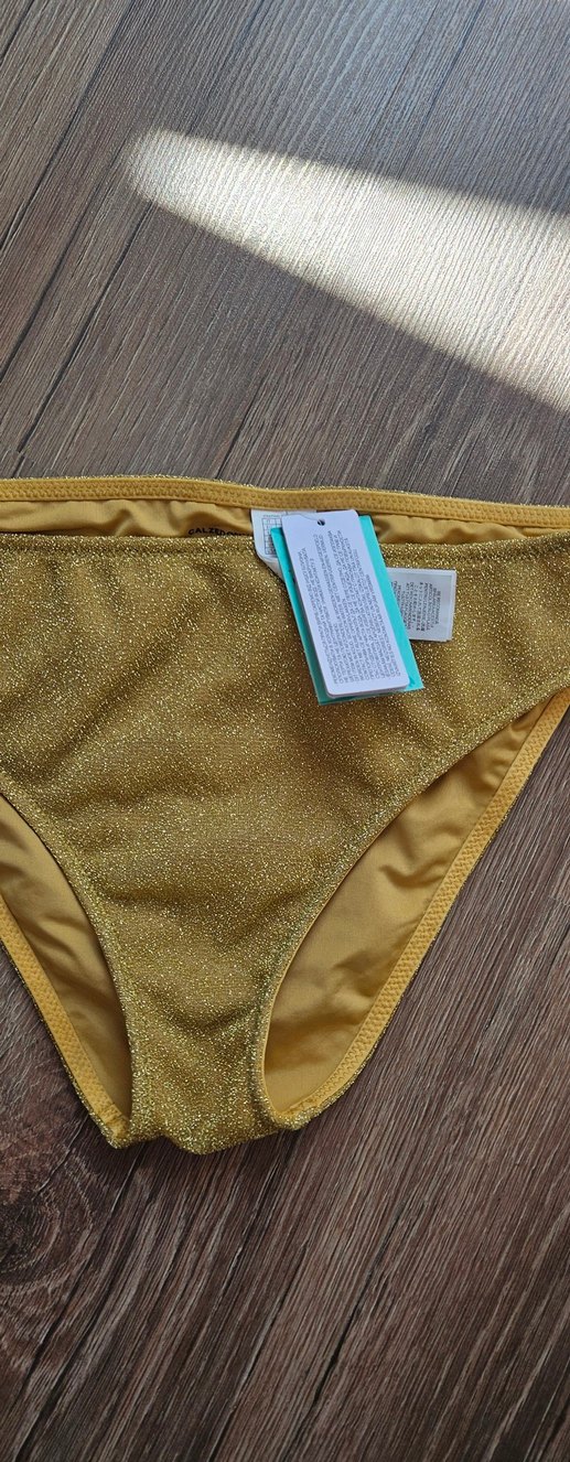 Parlak Altın Rengi Kadın Bikini Altı - Görsel 4