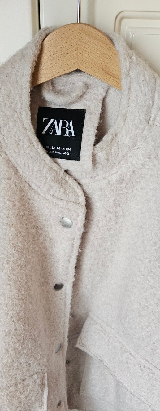 Bej Düğmeli Kız Çocuk Kaban - Görsel 2