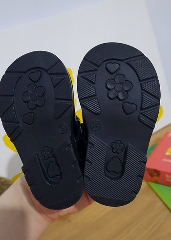 Kız Çocuk Siyah Rugan Tokalı Babet Ayakkabı - Görsel 3