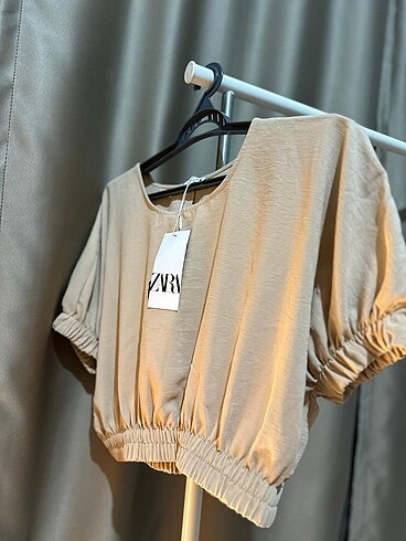 Zara crop