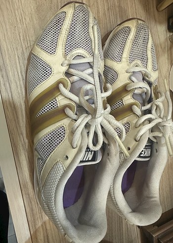 Nike Beyaz Gri Kadın Spor Ayakkabı - Görsel 2