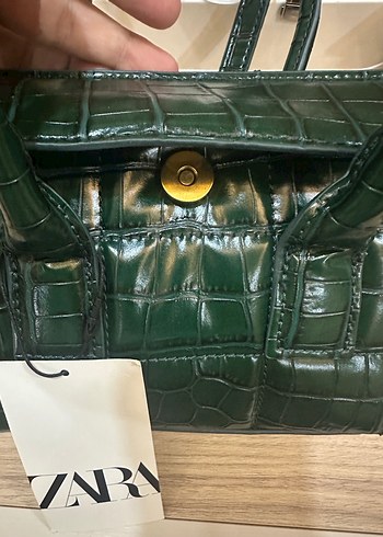 Zara Zincir Detaylı Yeşil Deri Çanta - Görsel 2