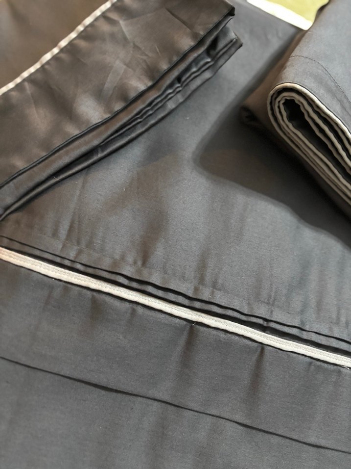 Gri Tek Renkli Nevresim ve Çarşaf Seti - Görsel 3