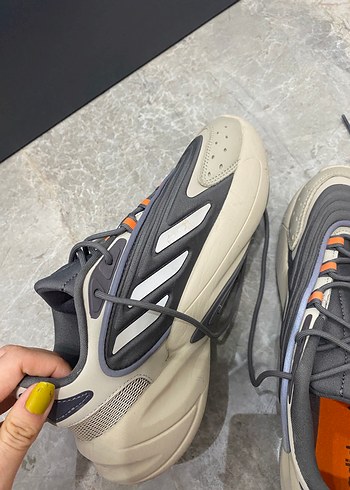 Adidas Ozweego