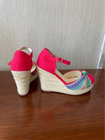 36 Beden Espadril dolgu topuk 36