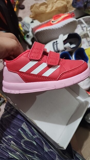 22 Beden Adidas kiz bebek ayakkabi