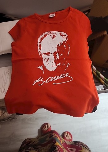 Kırmızı Atatürk Baskılı Çocuk Tişörtü - Görsel 2