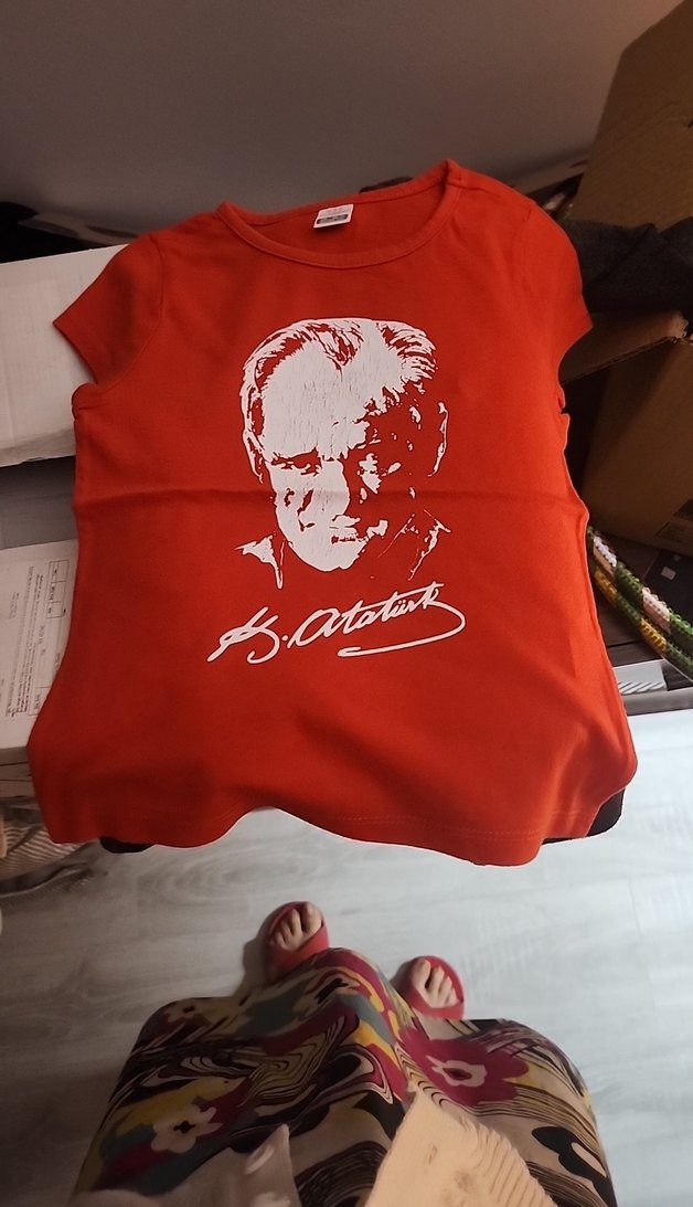 Kırmızı Atatürk Baskılı Çocuk Tişörtü - Görsel 2