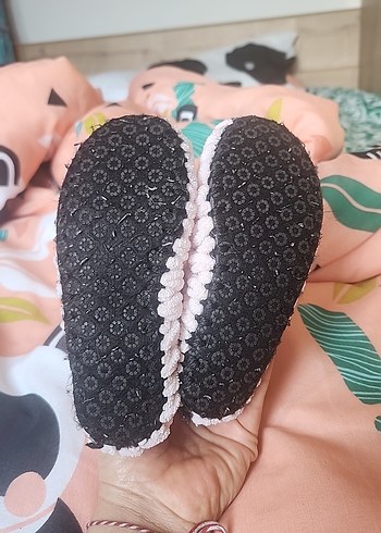 Kız Çocuk Örgü Pembe Ev Botu - Görsel 4