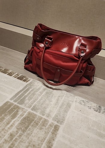 Kırmızı Tokalı Kadın Çanta - Görsel 6