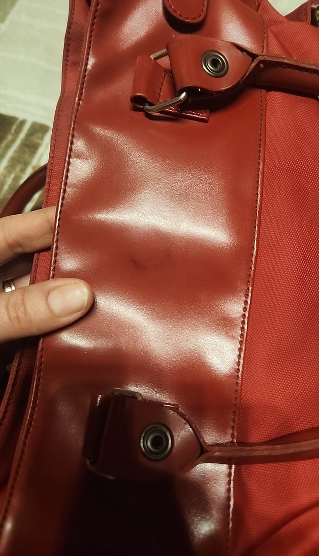Kırmızı Tokalı Kadın Çanta - Görsel 5