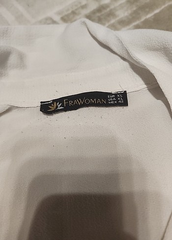 Düğmeli Beyaz Kadın Gömlek - Görsel 5