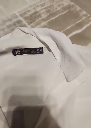 Düğmeli Beyaz Kadın Gömlek - Görsel 7