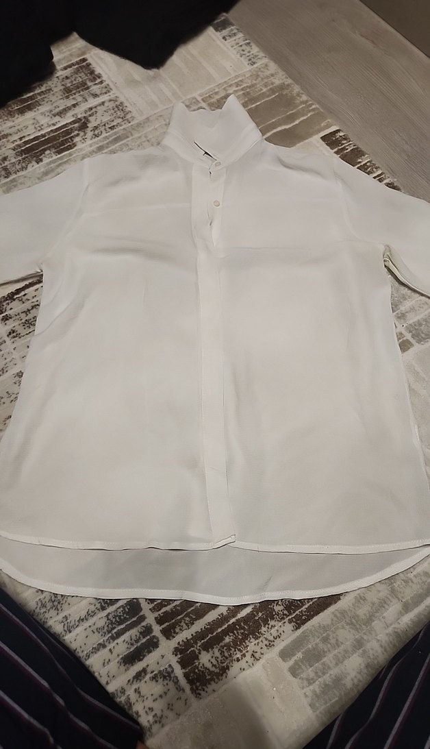 Düğmeli Beyaz Kadın Gömlek - Görsel 2