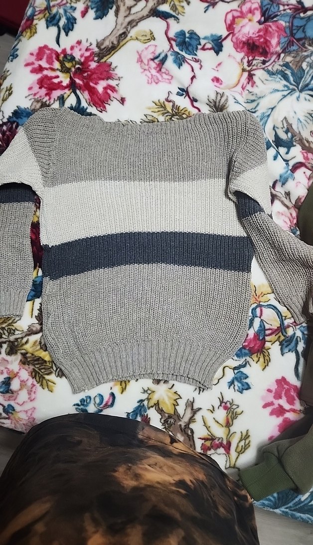 Gri Çizgili Örgü Kadın Kazak - Görsel 3