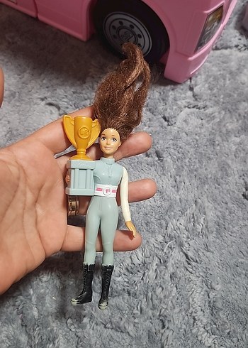 Gri tulumlu oyuncak bebek - Görsel 7