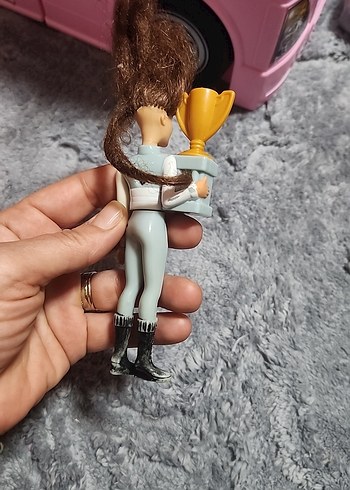 Gri tulumlu oyuncak bebek - Görsel 5