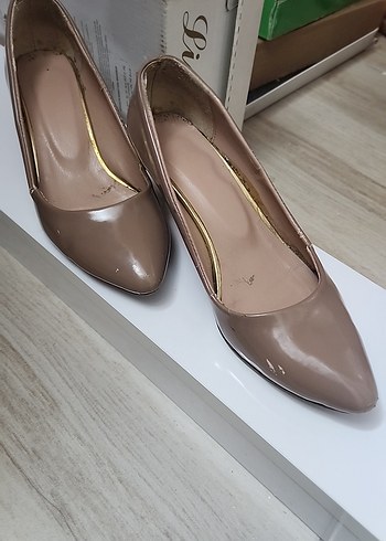 Bej Stiletto Topuklu Kadın Ayakkabı - Görsel 2