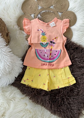 Pembe Renkli Kız Bebek Kısa Kollu Fırfırlı Takım