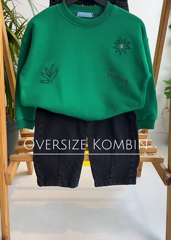 Nakışlı Oversize Erkek Sweatshirt ve kot pantolon - Görsel 2