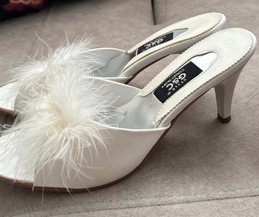 Beyaz saten Tüylü Kadın Terlik gelin terliği - Görsel 4