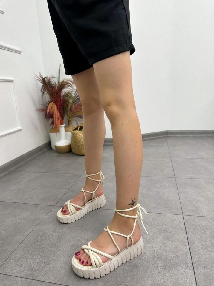 Bağcıklı Krem Platform Kadın Sandalet - Görsel 3