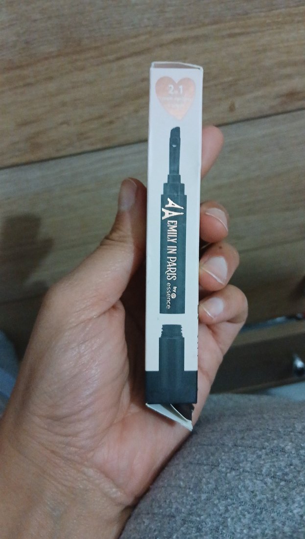 EMILY ın PARIS siyah Eyeliner - Görsel 3