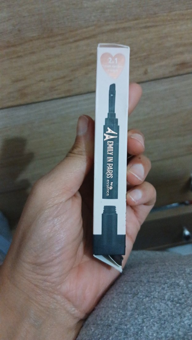 EMILY ın PARIS siyah Eyeliner - Görsel 2