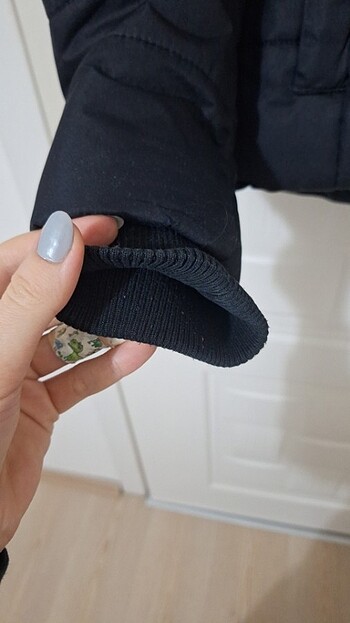 38 Beden siyah Renk Şişme Mont