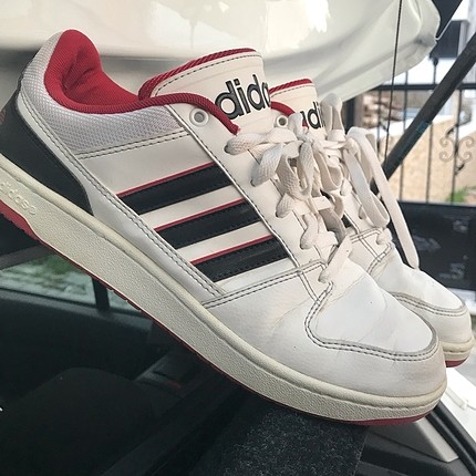 43 numara Adidas