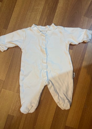 LC Waikiki Uzun Kollu Beyaz Desenli Bebek Takımı